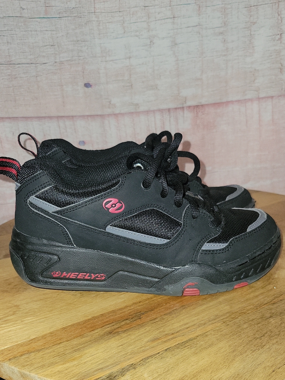 Heely's Sneakers